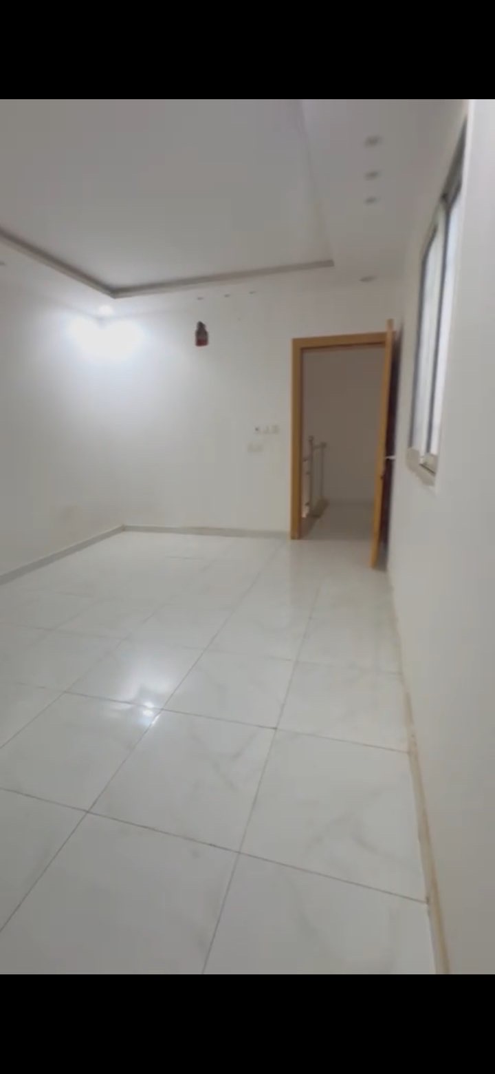 فيلا 4 غرف في عكاظ 5