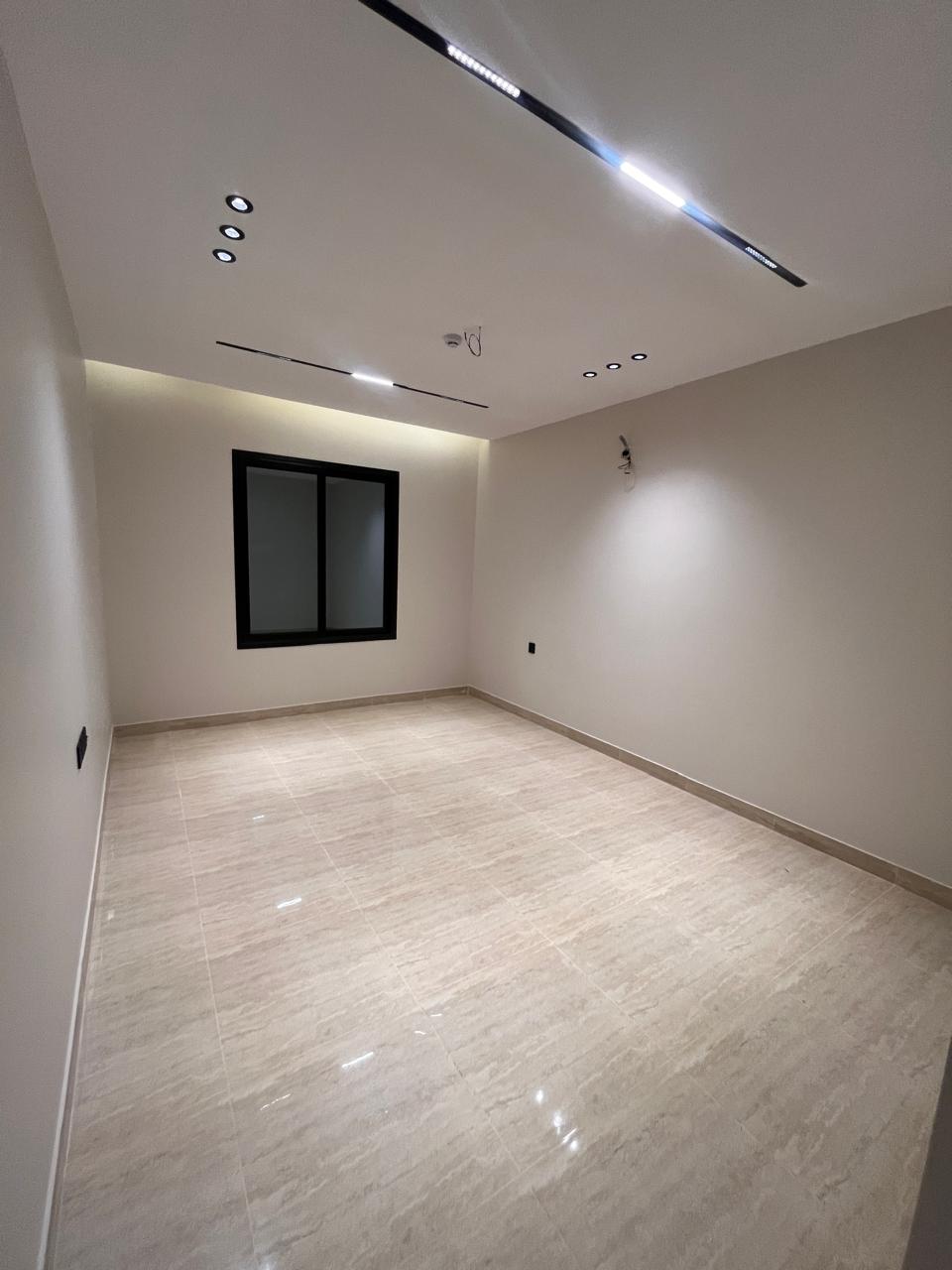 3 bedroom apartment in Al Muntazah, Eastern Province 9