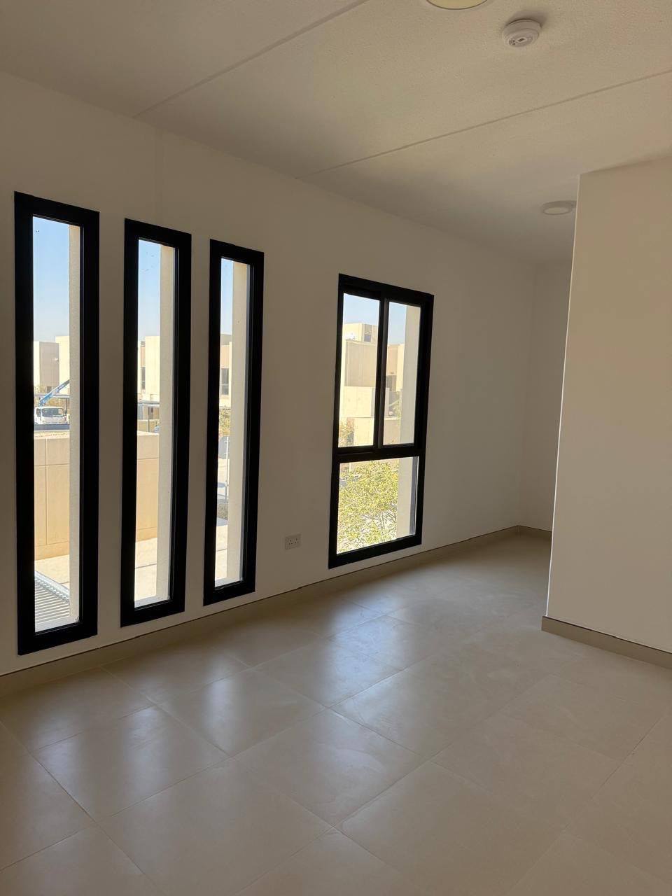 فيلا 4 غرف في سدرة 2