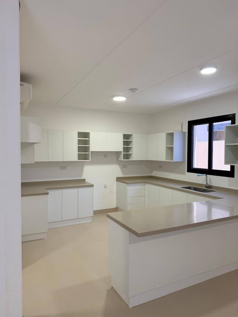 فيلا 4 غرف في سدرة 3