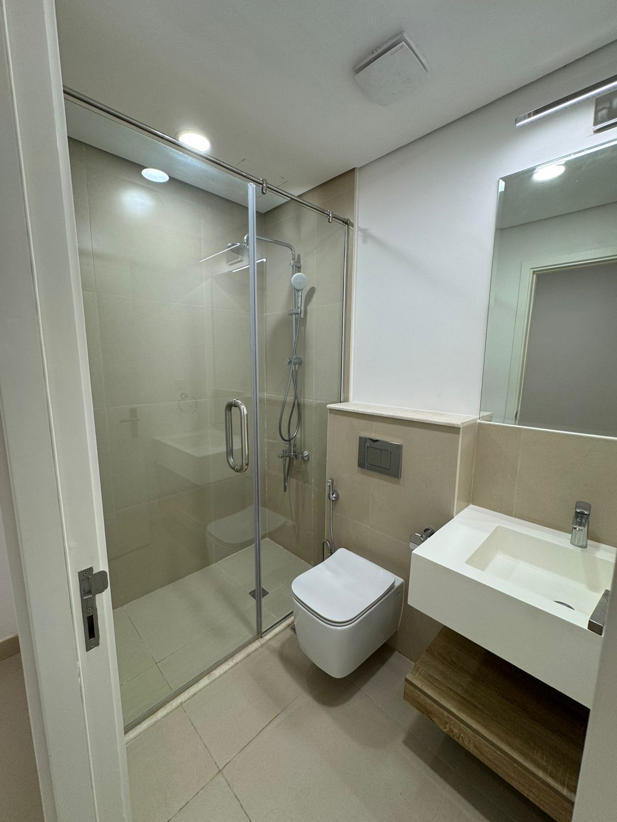 فيلا 3 غرف في سدرة 5