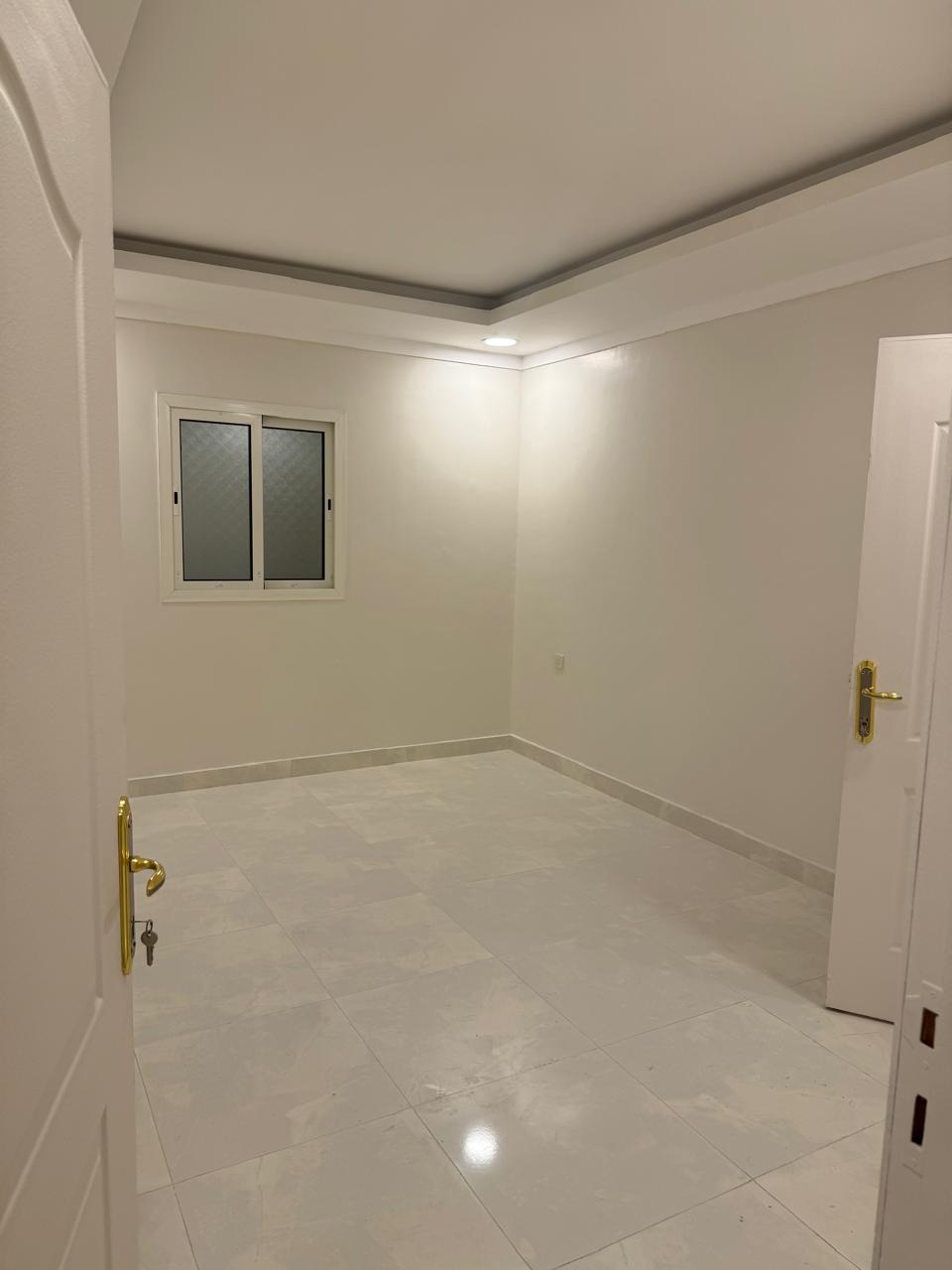 3 bedroom apartment in Ash Shulah 4