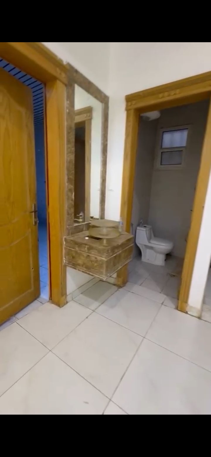 فيلا 4 غرف في عكاظ 4